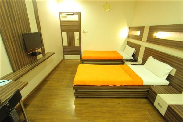 ホテルPrincess Ankleshwar エクステリア 写真