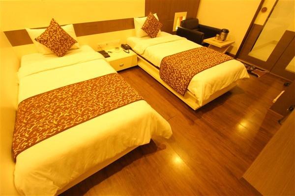 ホテルPrincess Ankleshwar エクステリア 写真
